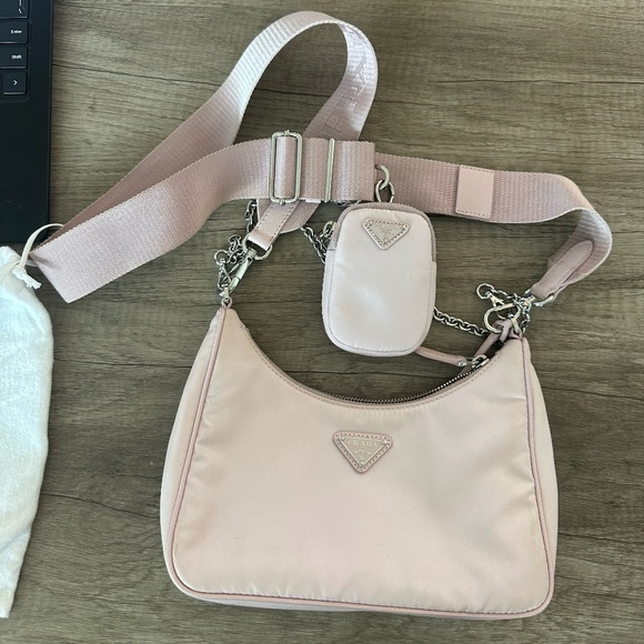 Prada Re-Edition 2005 Re-Nylon bag - Picture 1 of 11